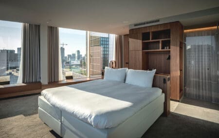 Hotel Amsterdam Zuidas ENG