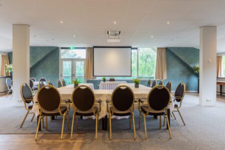 Hotel Avifauna ENG