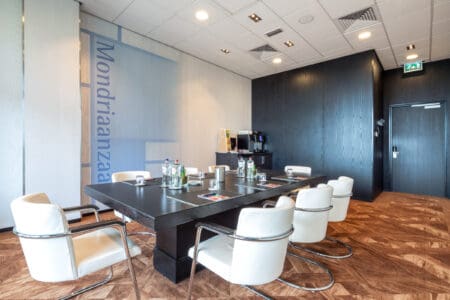 Hotel Duiven bij Arnhem A12 ENG